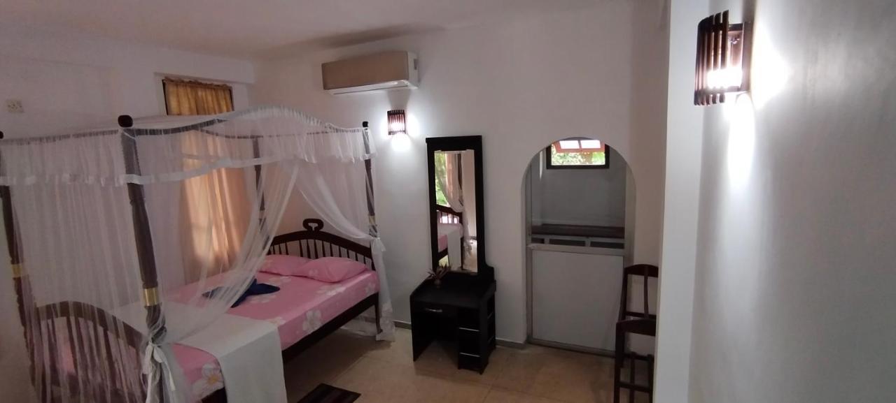 Hotel Berg House Unawatuna Exterior foto