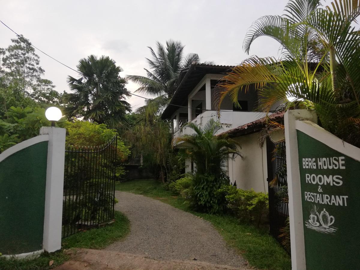 Hotel Berg House Unawatuna Exterior foto
